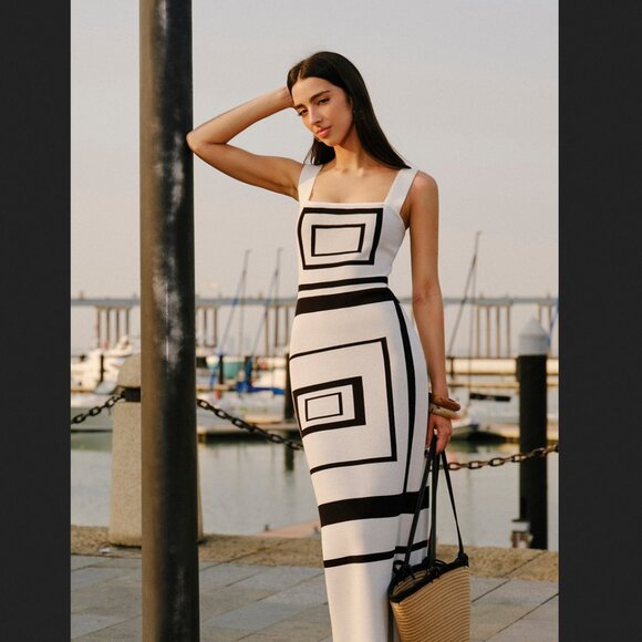 Commense Dresses & Skirts - Commense Small Black White Geometric Panel Square Neck Sweater Dress Minimalist